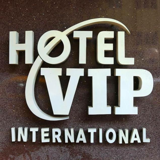Collection O 64168 Hotel Vip International Калькутта Экстерьер фото